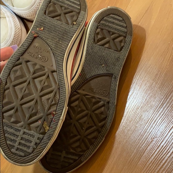 Classic Red converse - Picture 3 of 6